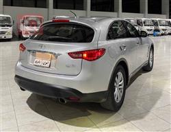 انفنتي QX70